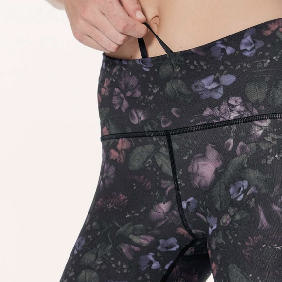 Lululemon Train Times Crop (17") Frozen Flourish Multi / Black - Picture 6 of 12